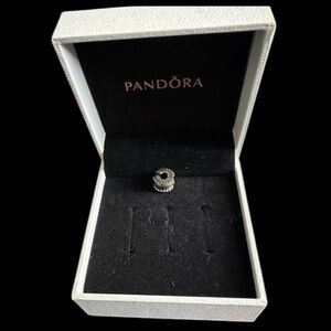 PANDORA•ESSENTIAL SILVER CLASP BEAD